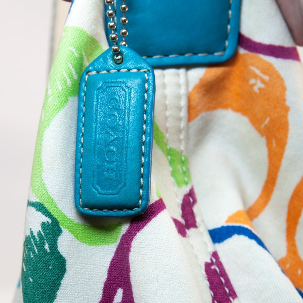 Coach colorful Signature print Fabric Hobo bag - Picture 9 of 15